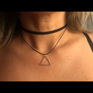 Choker necklace triangle black band silver